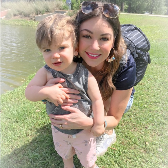 Meet your Posher, Kendahl - Picture 5 of 6